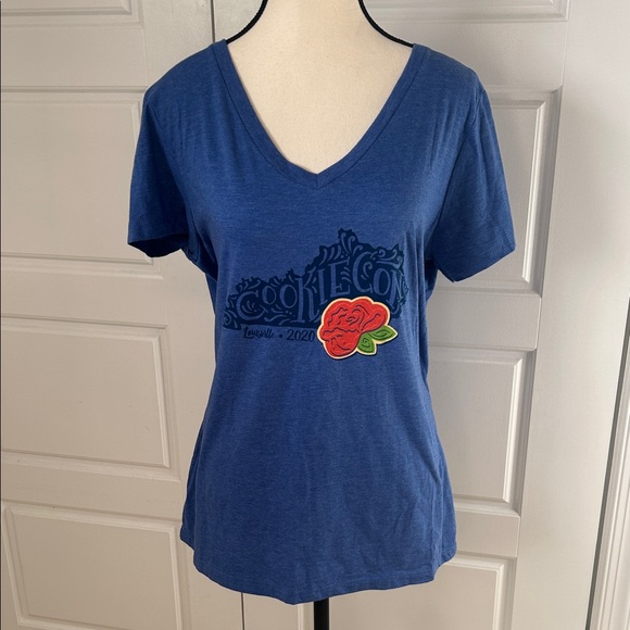 Very Important Tee Tops - Women’s Stylish Fitted Blue Graphic V-Neck Tee Louisville 2020 Cookie Con Size L